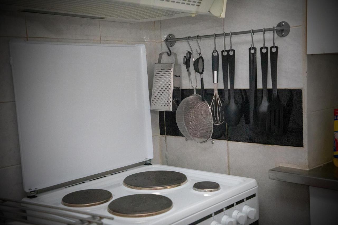 Ellanikou Apartment In Pankrati Vipgreece Athén Kültér fotó